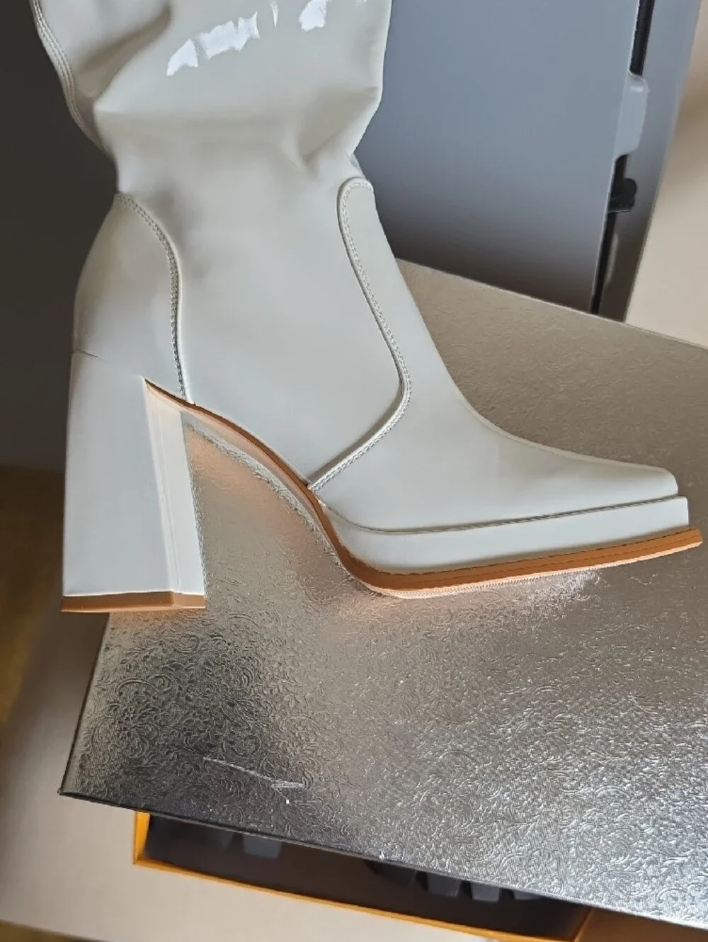 Women's White Knee-High Block Heel Boot